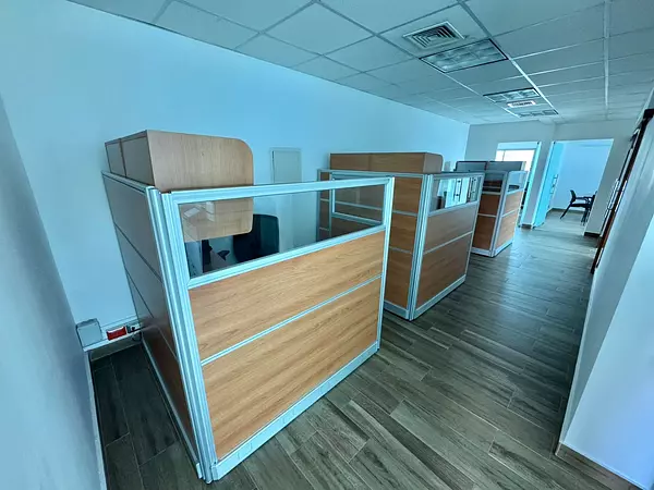 habitaciones y viviendas compartidas - Oficina Corporativa en Alquiler LA ESPERILLA 6
