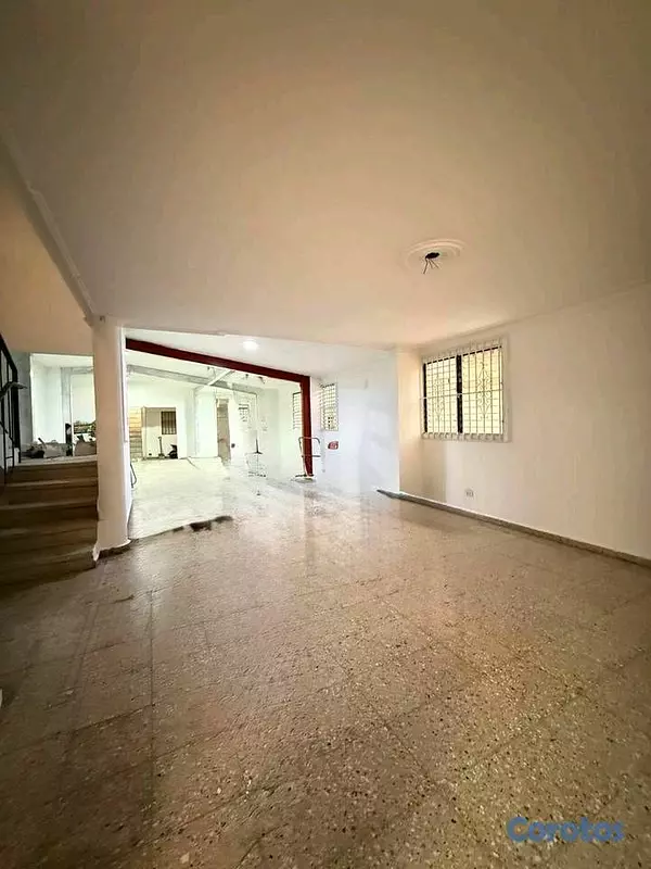 casas - Alquiler de Casa en Los Prados  8