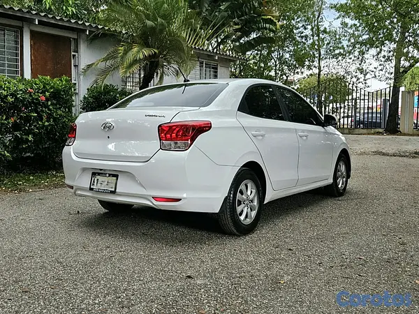 carros - Hyundai Verna 2020 4