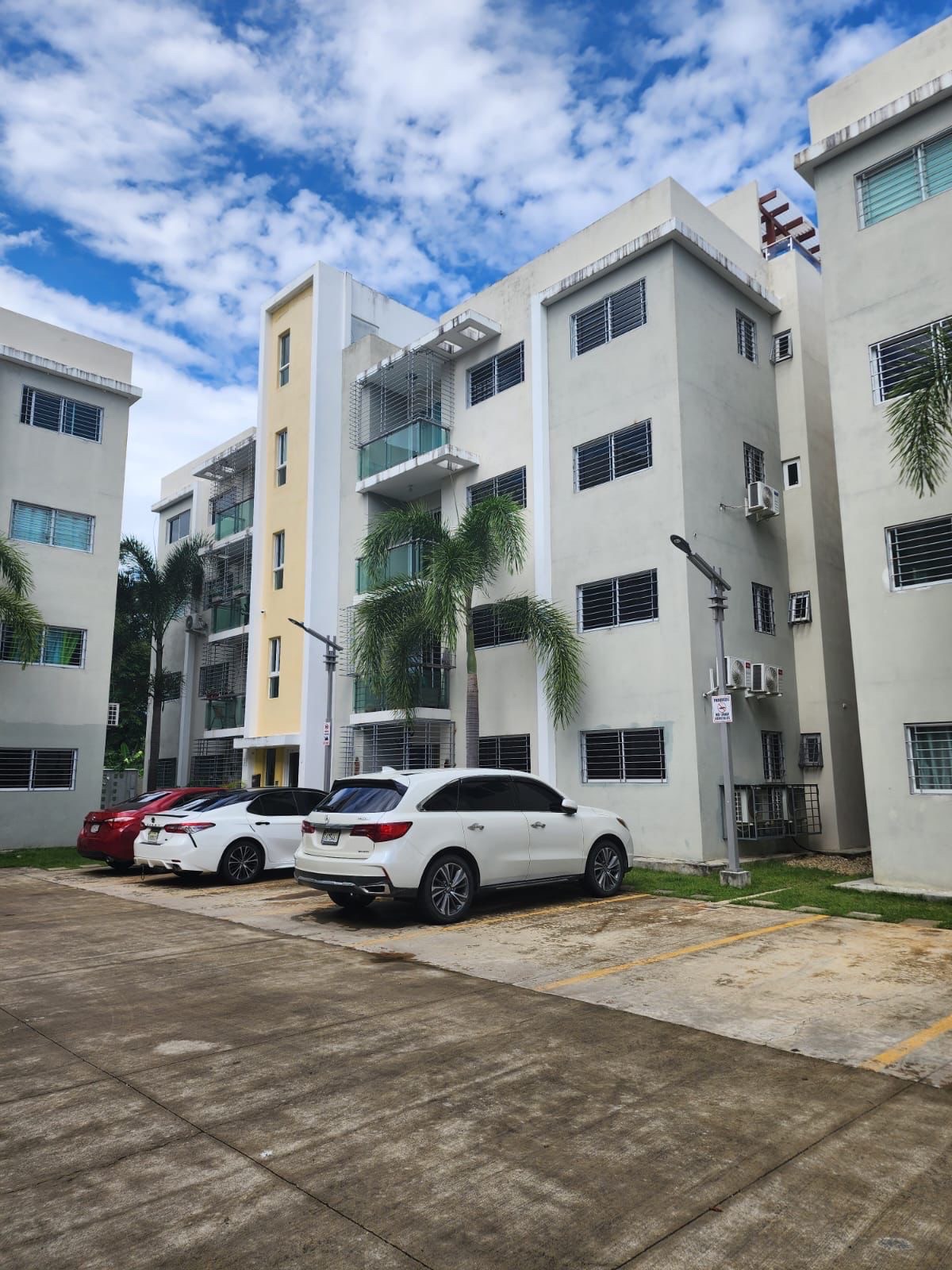 apartamentos - vendo un primer nivel en Gurabo 