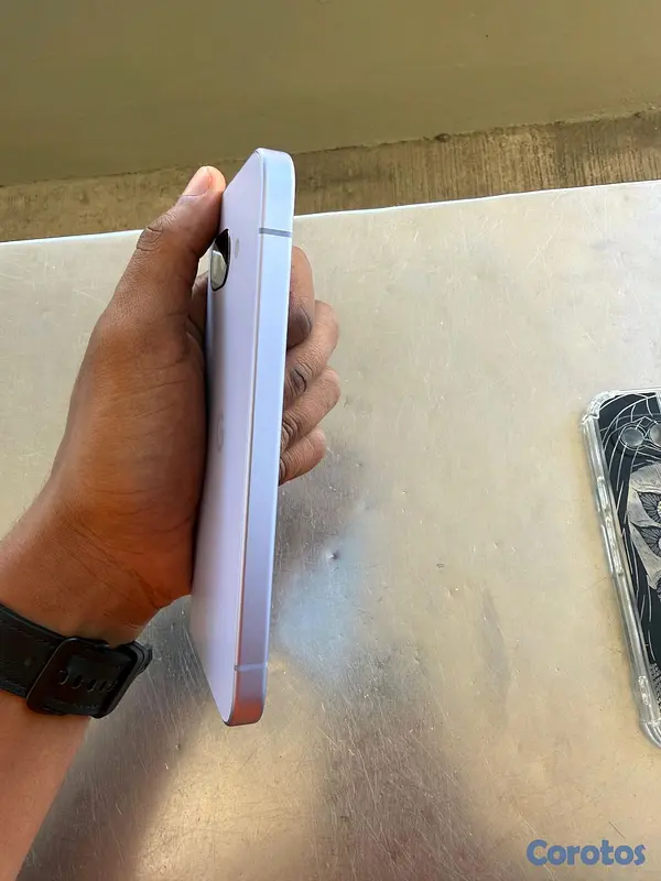 celulares y tabletas - Google pixel 9a 
 3
