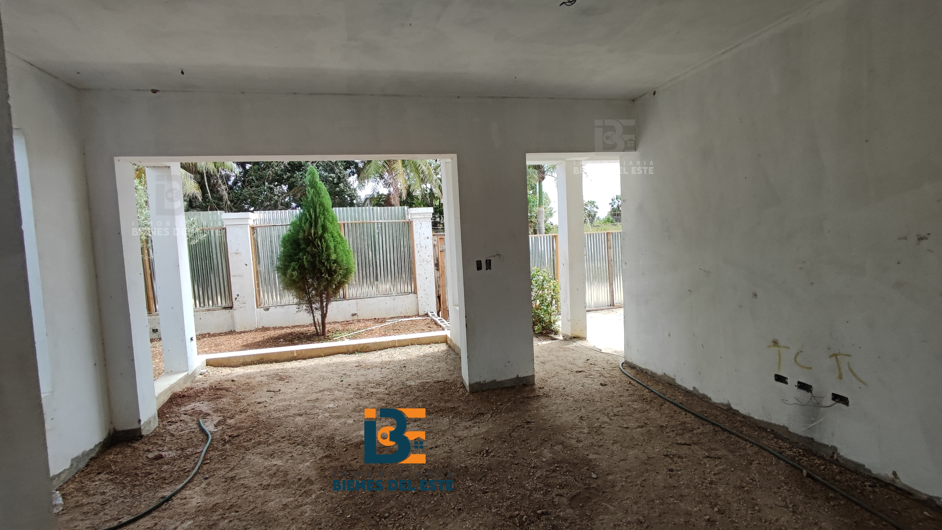casas - Se venta esta Casa de 2 niveles en construcción. 2
