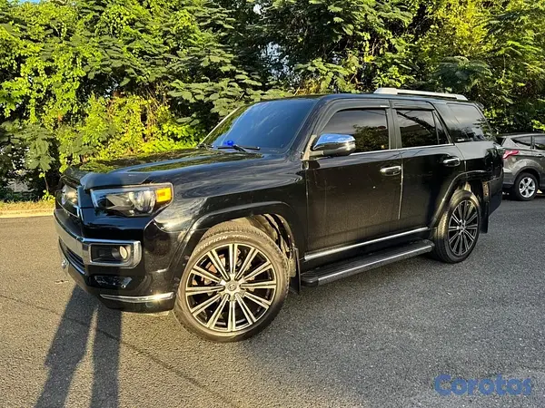 jeepetas y camionetas - 🚙 ¡OPORTUNIDAD! SUV DE LUJO EN EXCELENTE ESTADO 🚙
 12