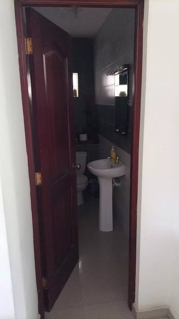 apartamentos - Vendo en el sector el condado, Santo Domingo Oeste. 4