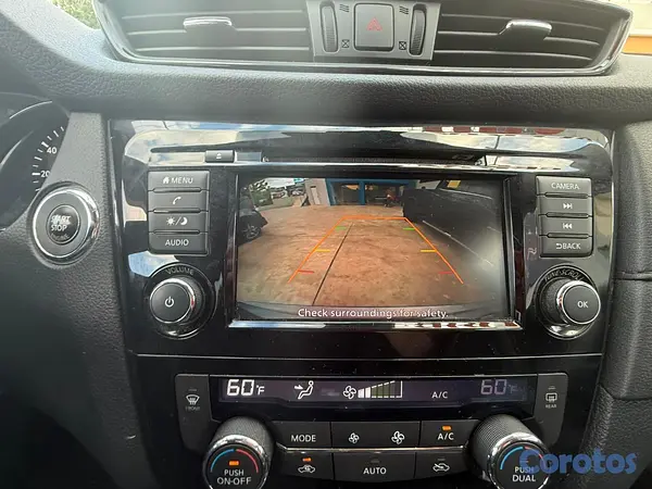 jeepetas y camionetas - Nissan Rogue SV 2020 10