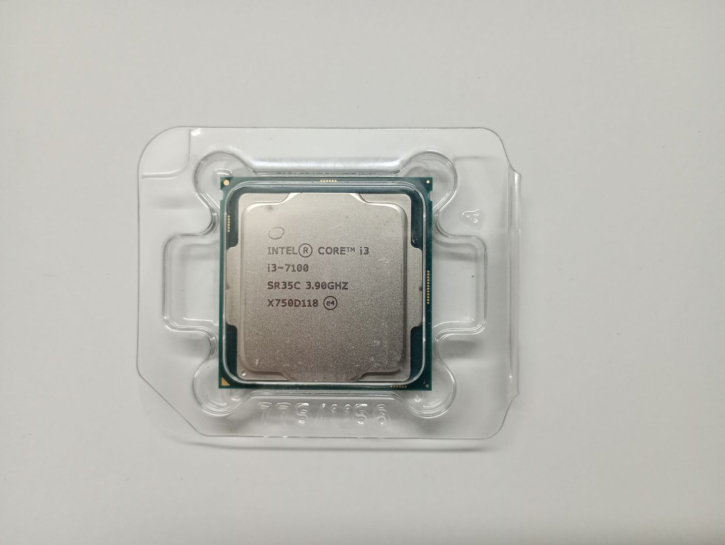 computadoras y laptops - Procesador Intel core i3-7100 3.90GHz Socket 1151 1