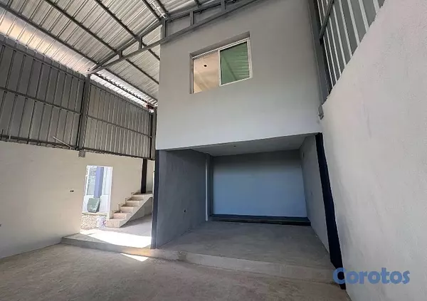 oficinas y locales comerciales - se alquila nave comercial  4