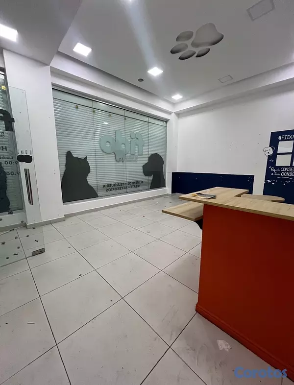 oficinas y locales comerciales - Local en Alquiler  3