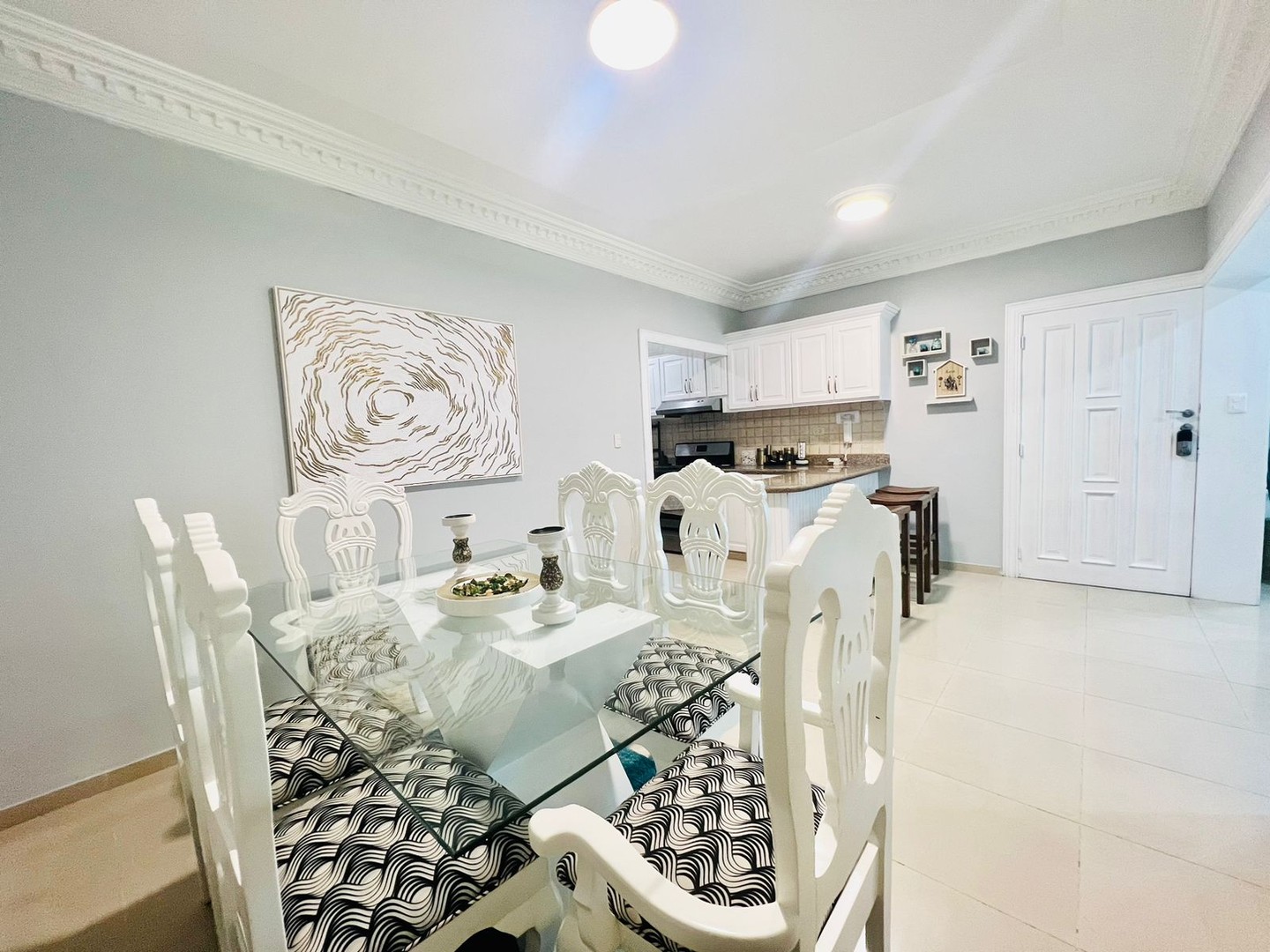 apartamentos - El Millón📍Vendo apto. Con: 149 mtos. 124 de apto. 3H, 2B, 2P/Lineales 1