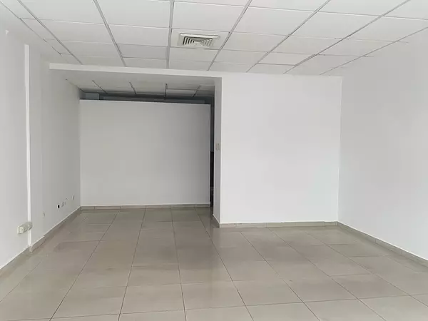 oficinas y locales comerciales - Local en Piantini  4