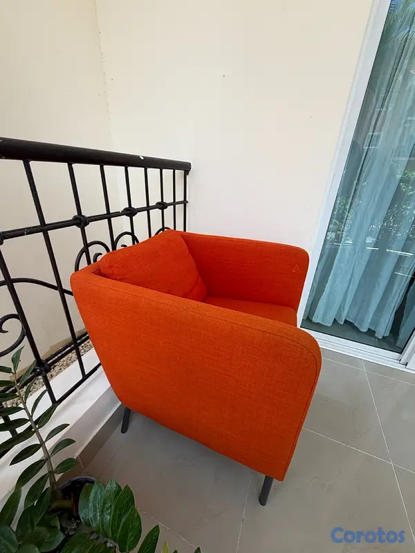 muebles y colchones - VENDO BUTACA DECORATIVA MARCA IKEA ROJO 2