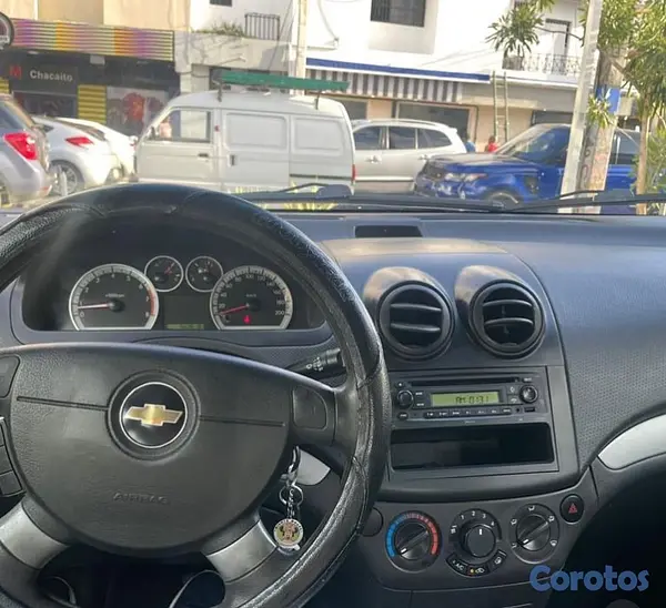 carros - Chevrolet Aveo 2013  6
