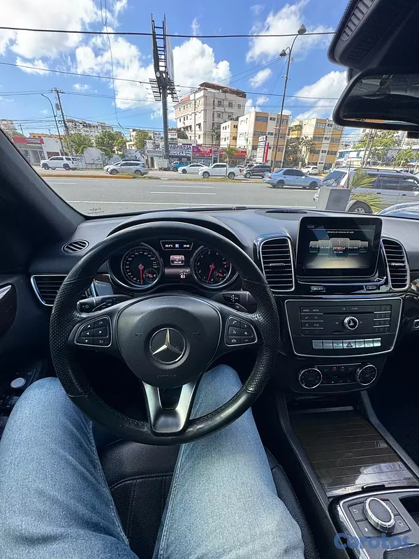 jeepetas y camionetas - Mercedes Benz GLE-300 4Matic 2018 10
