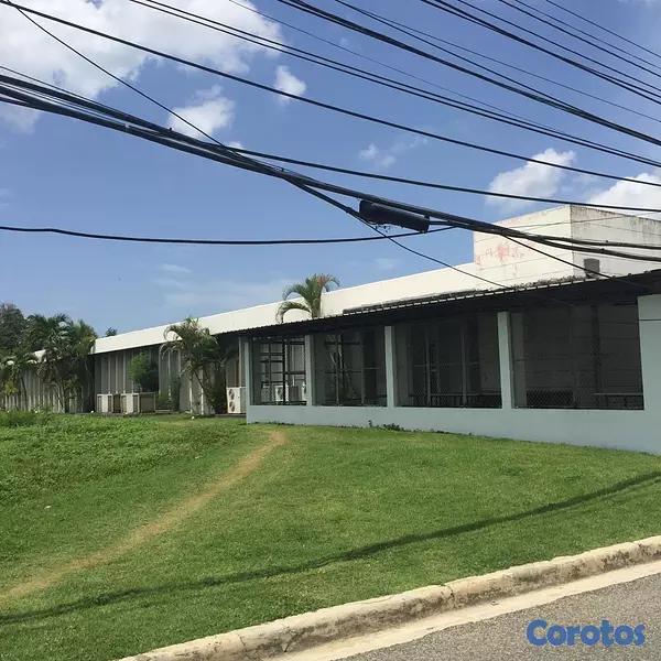 oficinas y locales comerciales - Gran nave Industrial Zona Franca San isidro  Posib 7