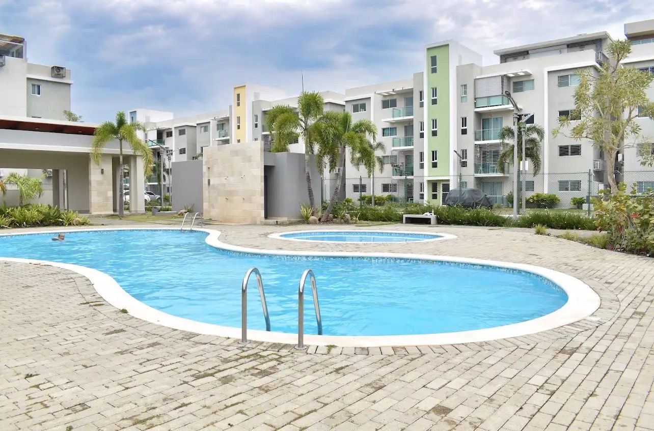 apartamentos - vendo un primer nivel en Gurabo  1