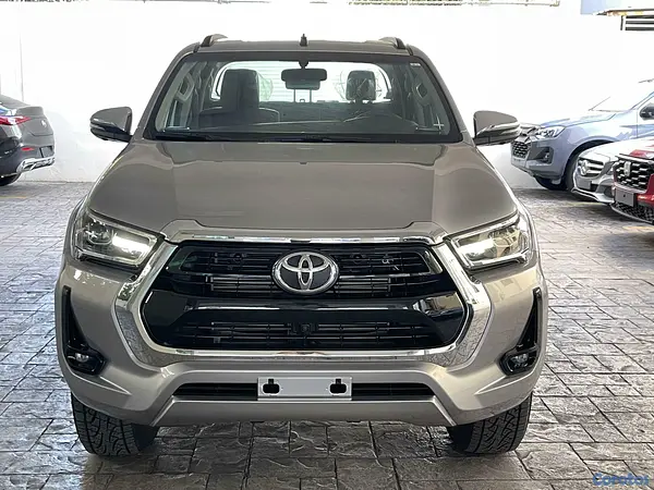 camiones y vehiculos pesados - Toyota Hilux Limited 2026 3