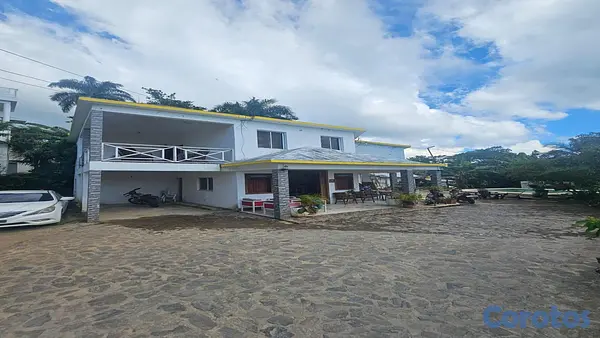 casas vacacionales y villas - Villa en Venta en Las Terrenas con Piscina 1