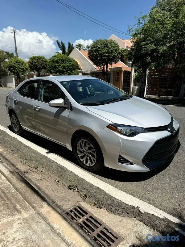 carros - Toyota Corolla LE 2019 1