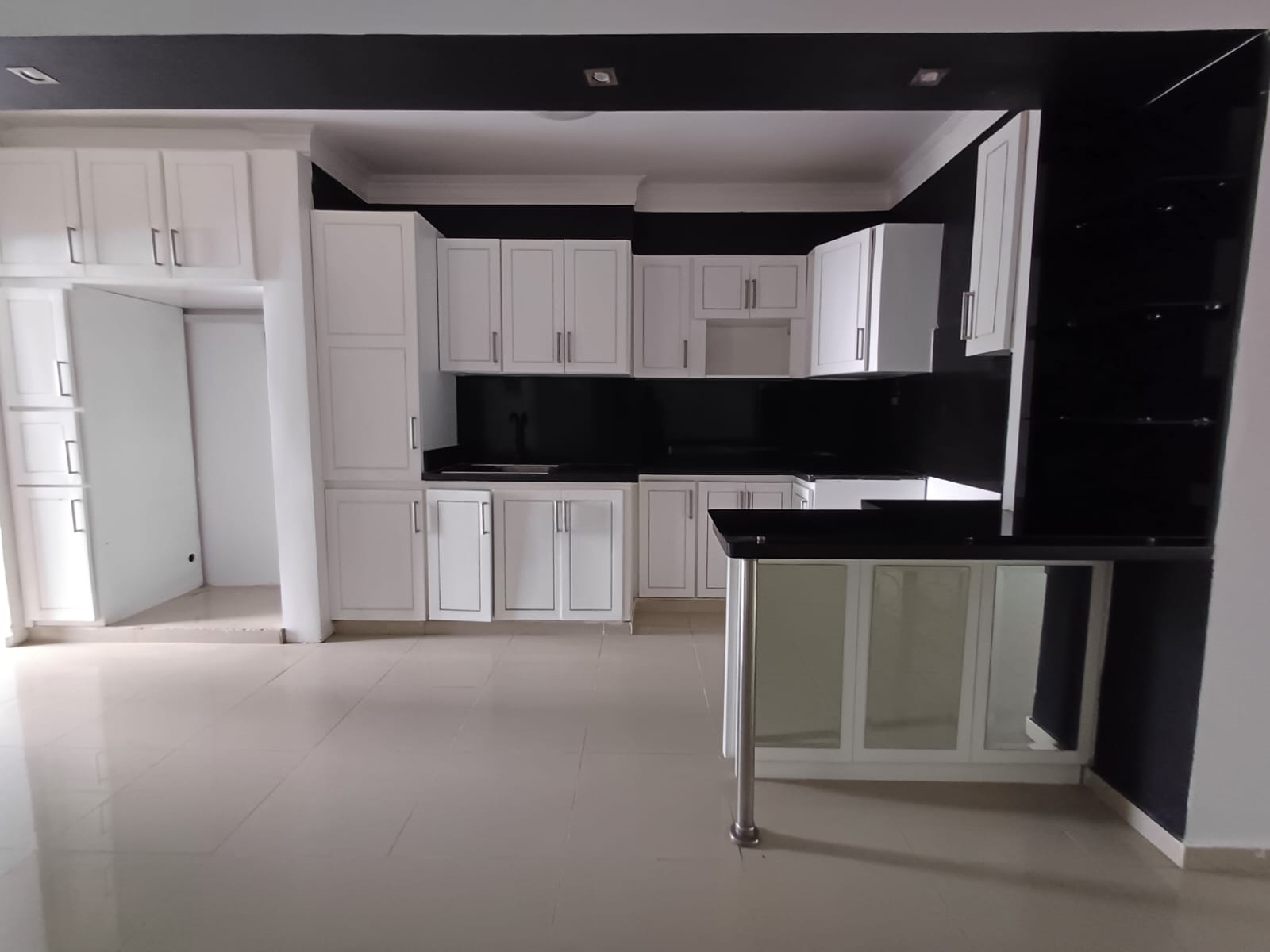 apartamentos - Apartamento en Venta en Alma Rosa I, 3H, 2B, 1P 7