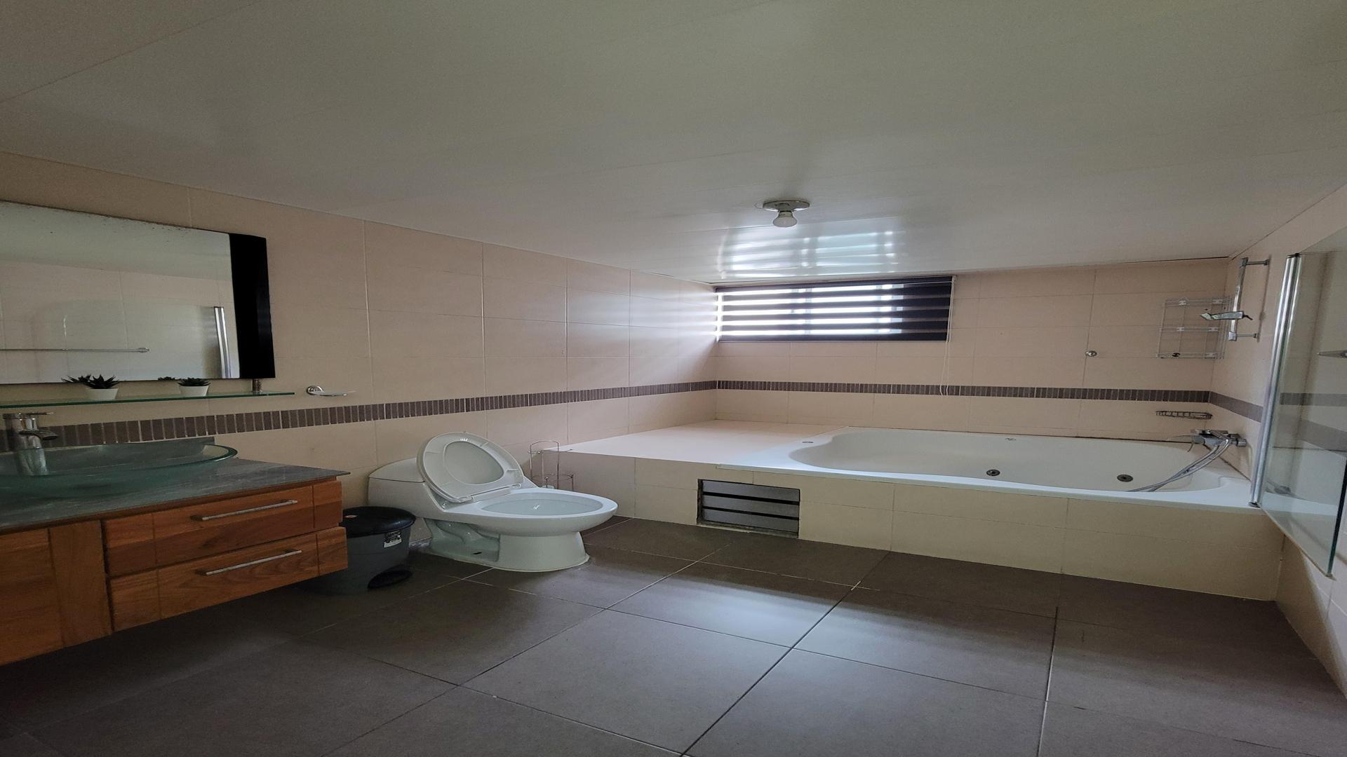 apartamentos - Apartamento en alquiler amueblado de 3 habitaciones en Ensanche Naco 8