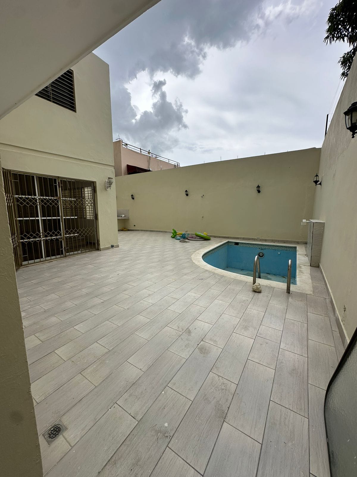 casas - La Castellana Se Alquila Casa 5