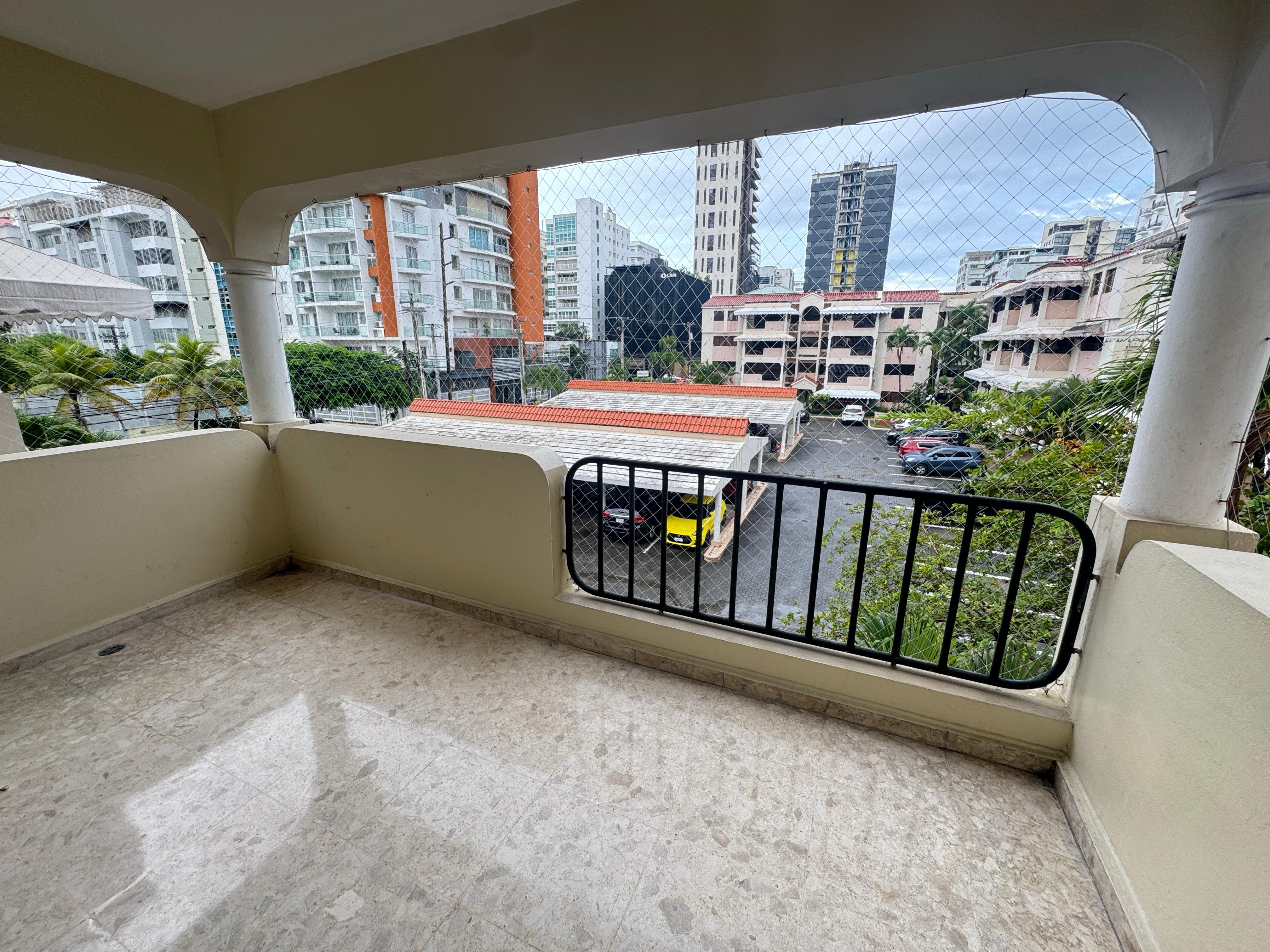 apartamentos - Alquilo apartamento clásico en Piantini 4