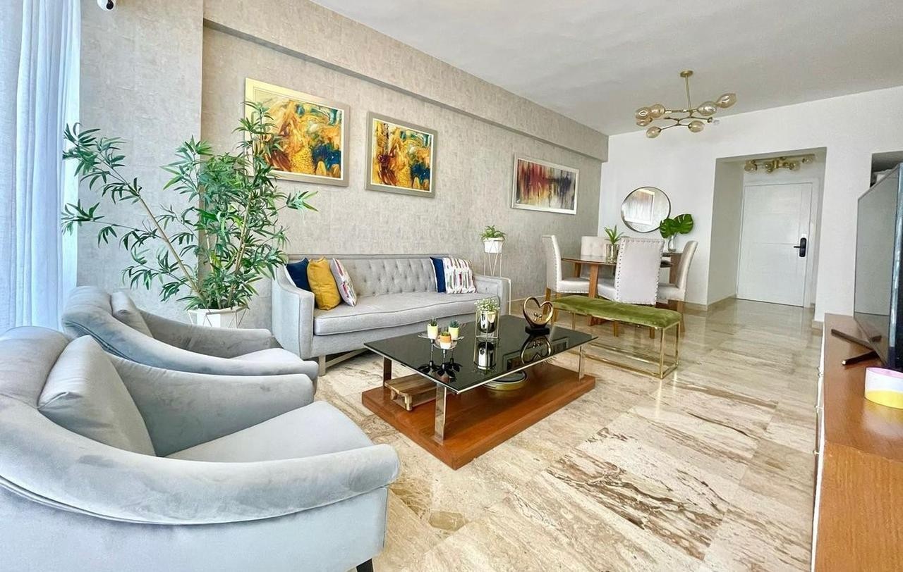 apartamentos - Lujoso Apartamento en VENTA en Piantini, con excelente ubicación 0