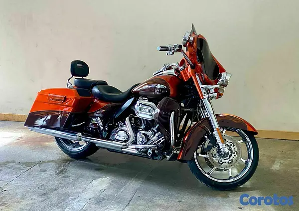 motores y pasolas - HARLEY DAVISON  CVO Street Light 2012 5