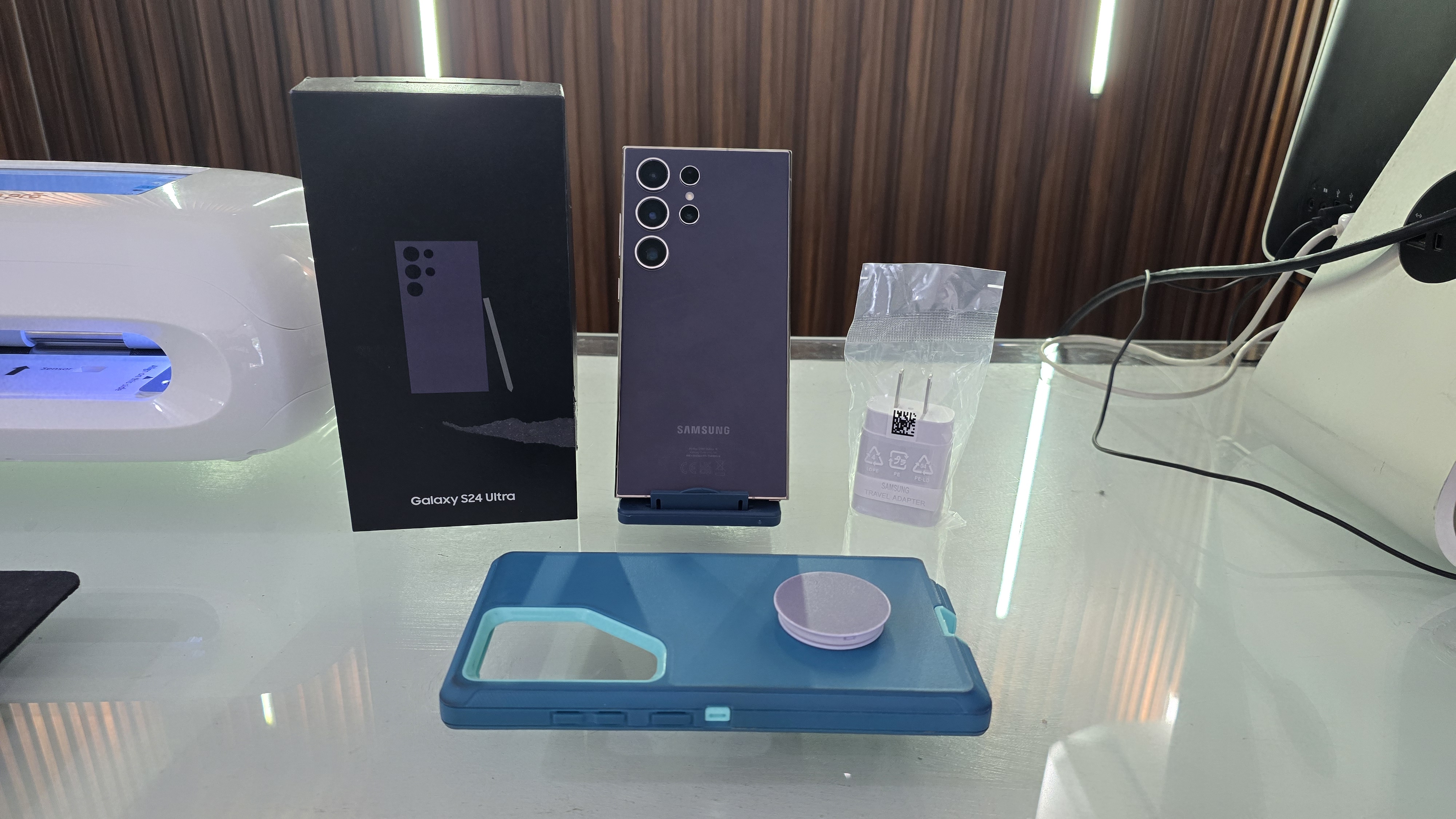 celulares y tabletas - Samsung Galaxy S24 Ultra 256GB Titanium Violet  2