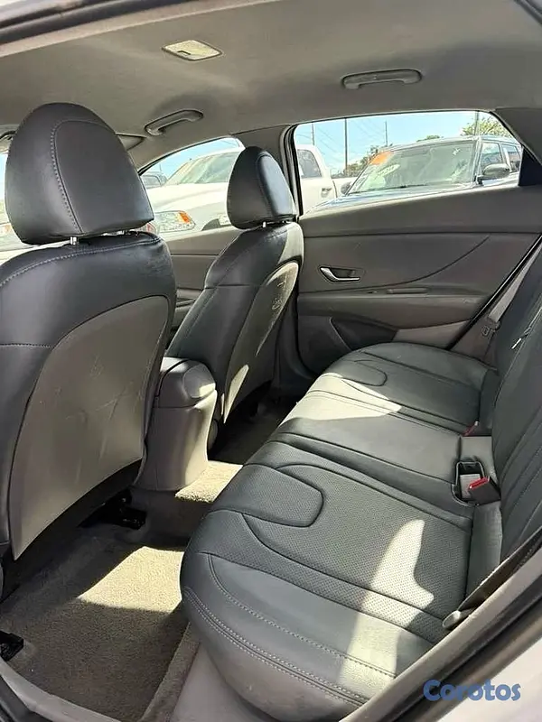 carros - Hyundai Elantra SE 2021
 9