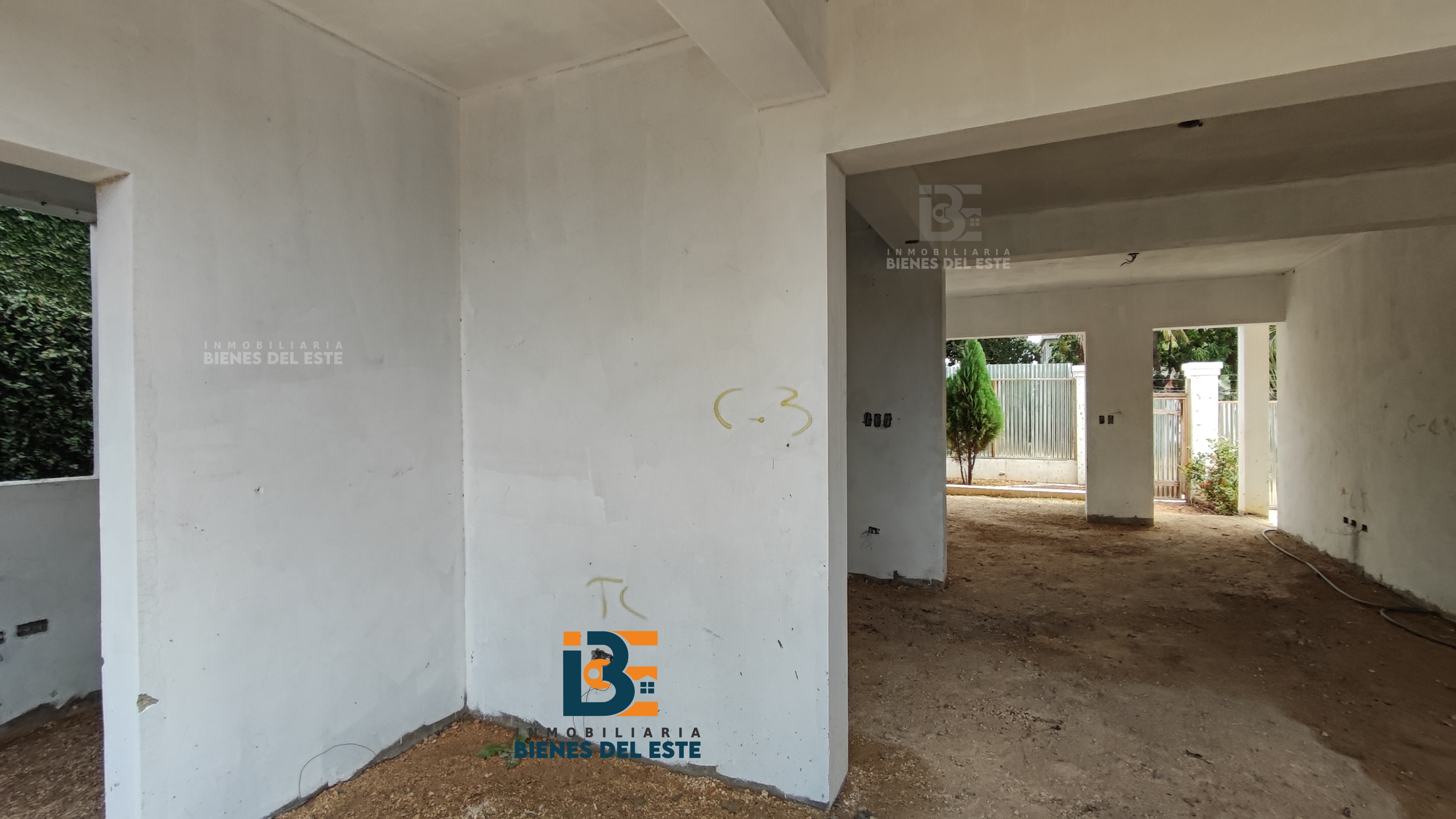 casas - Se venta esta Casa de 2 niveles en construcción. 7