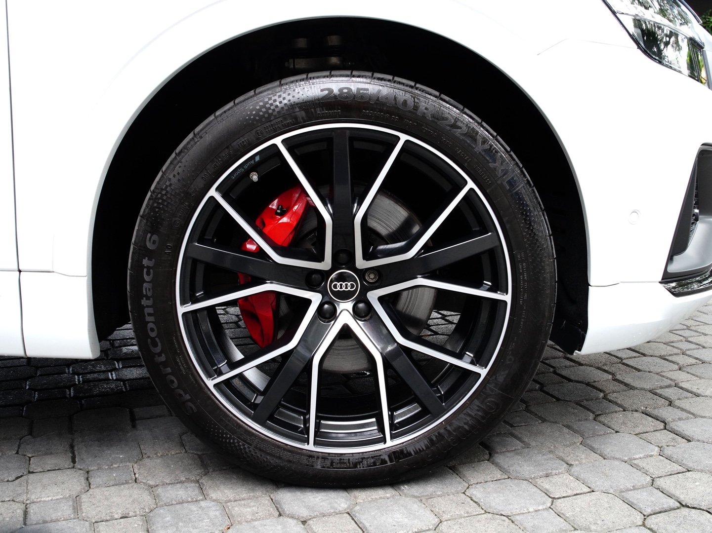 carros - Audi Q8 2021 4