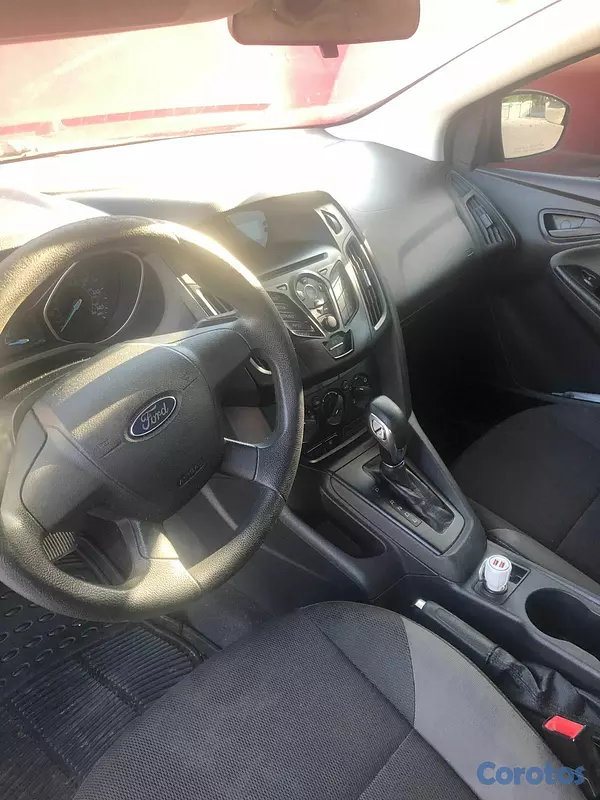 carros - Ford Focus 2014,Automatico,4 puertas,Gasolina,Buen 6