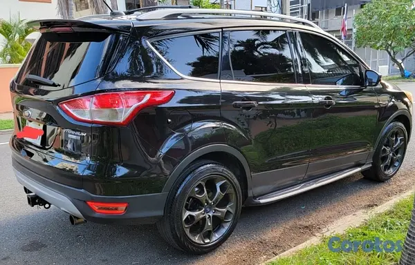 jeepetas y camionetas - Ford Escape titanium 2013 2