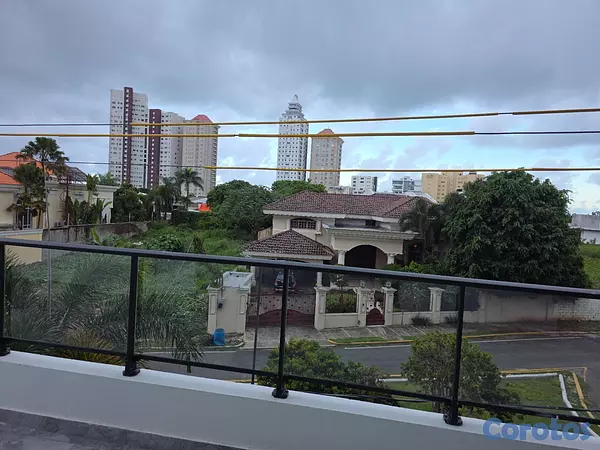 apartamentos - Cacicazgos 2da con Terraza Lujoso Apto. con Acabados de 1era excelente ubicación 2