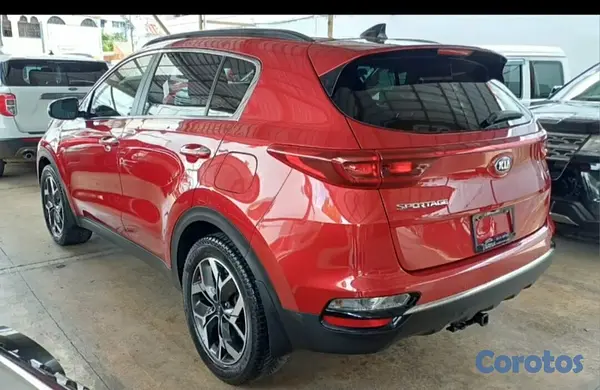 jeepetas y camionetas - Kia Sportage SX 4x4 FULL  3