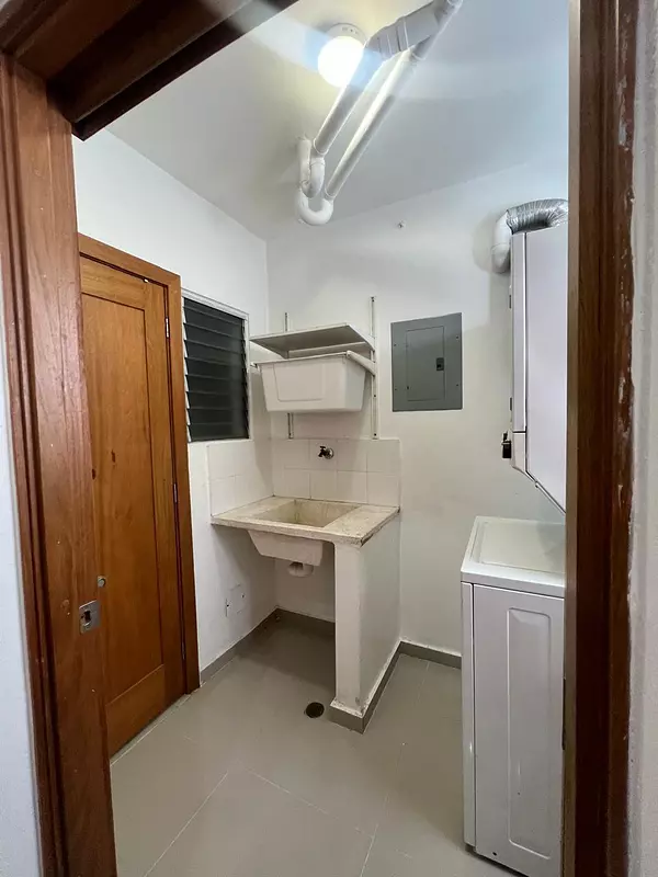 apartamentos - Apartamento en alquiler de 3 habitaciones Arroyo H 9