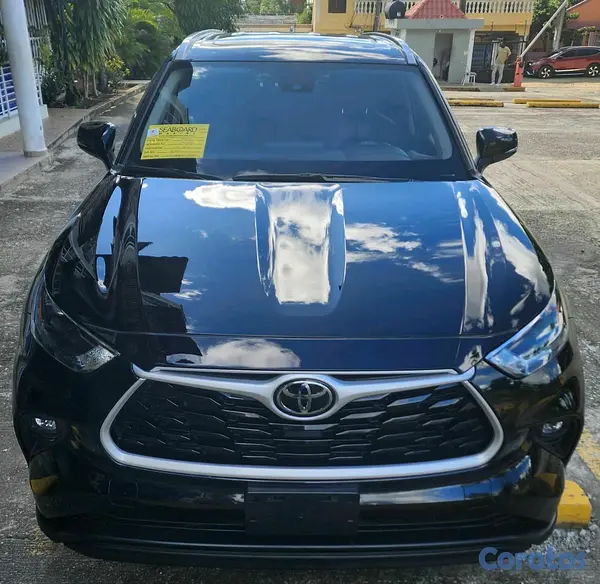 jeepetas y camionetas - Toyota Highlander 2022 cleans 2