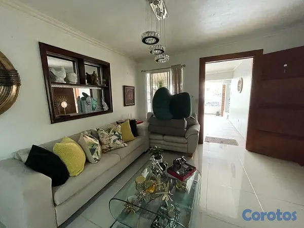 casas - Casa Remodelada en Carmen Maria, Av. Republica De  2