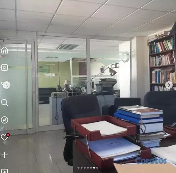 oficinas y locales comerciales - Vendo propiedad Comercial en la Av. Rómulo Betancourt 5