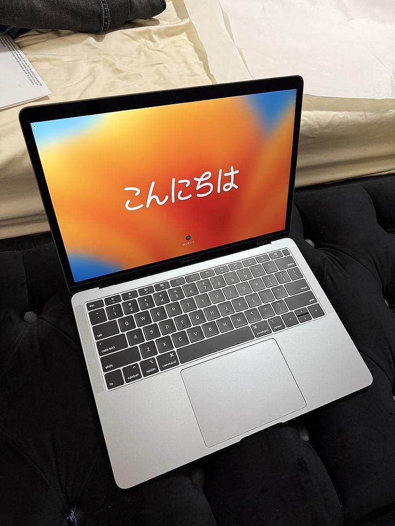 computadoras y laptops - Vendo MacBook Air-2019 de 13” excelentes condiciones. Whattsap +1 202-476-9402 0