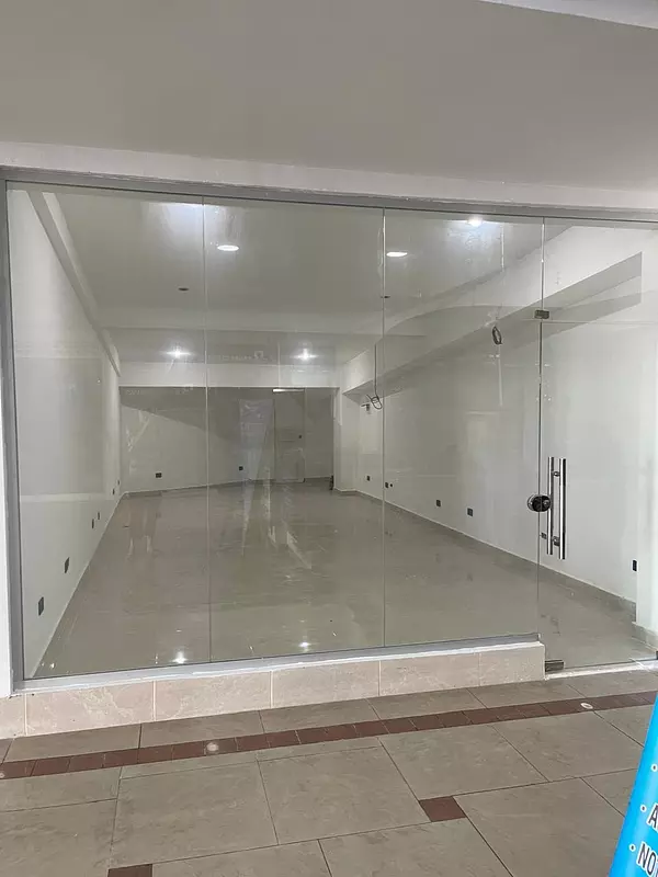 oficinas y locales comerciales - Local en zona universitaria  4