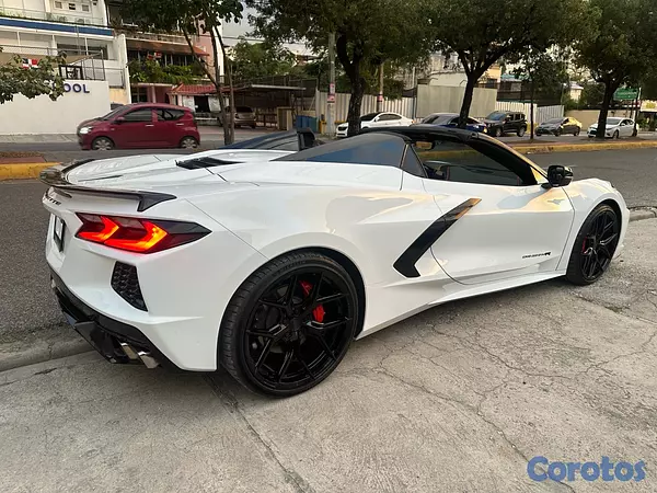 carros - Chevrolet Corvette Stingrey 3LT Convertible año 2023 3