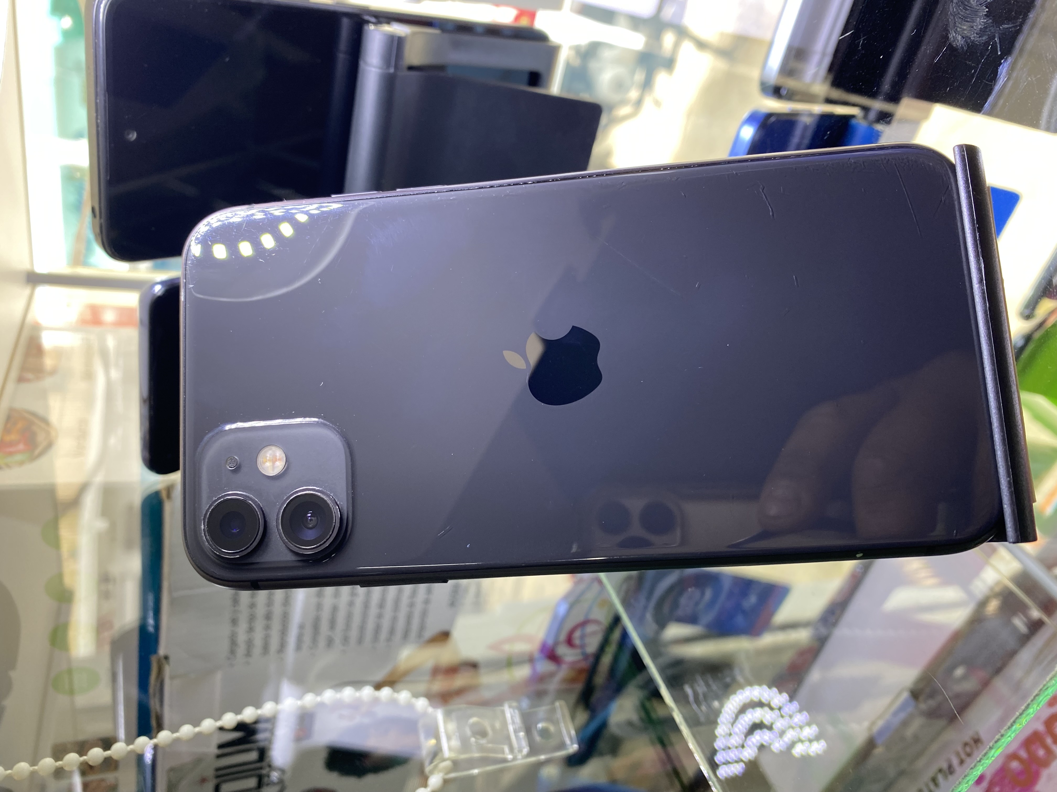 celulares y tabletas - iPhone 11 64GB 