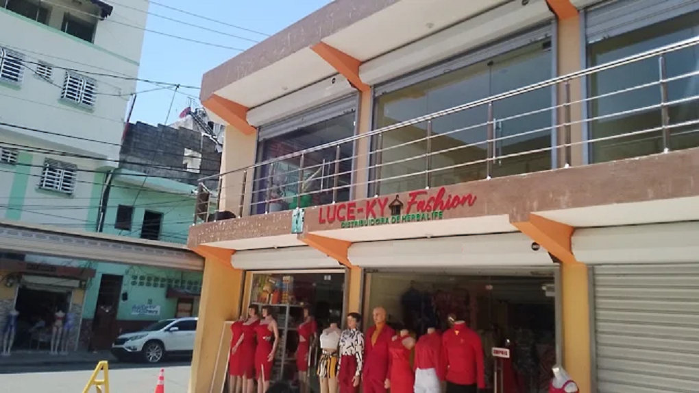oficinas y locales comerciales - venta de plaza comercial en San Carlos con 22 locales rentados santo Domingo  6