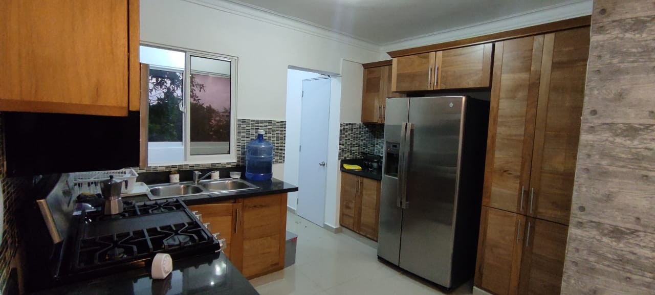 apartamentos - Se RENTA, Apartamento AMUEBLADO en Residencial Independencia 4