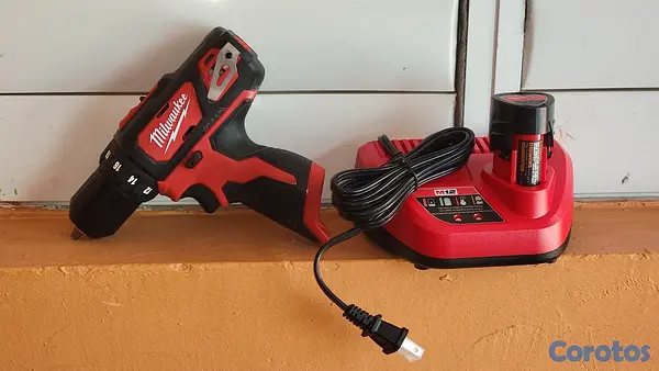 herramientas, jardines y exterior - ¡NUEVO!
Kit Taladro Milwaukee M12 - Original + cargador + batería + bulto.
 4