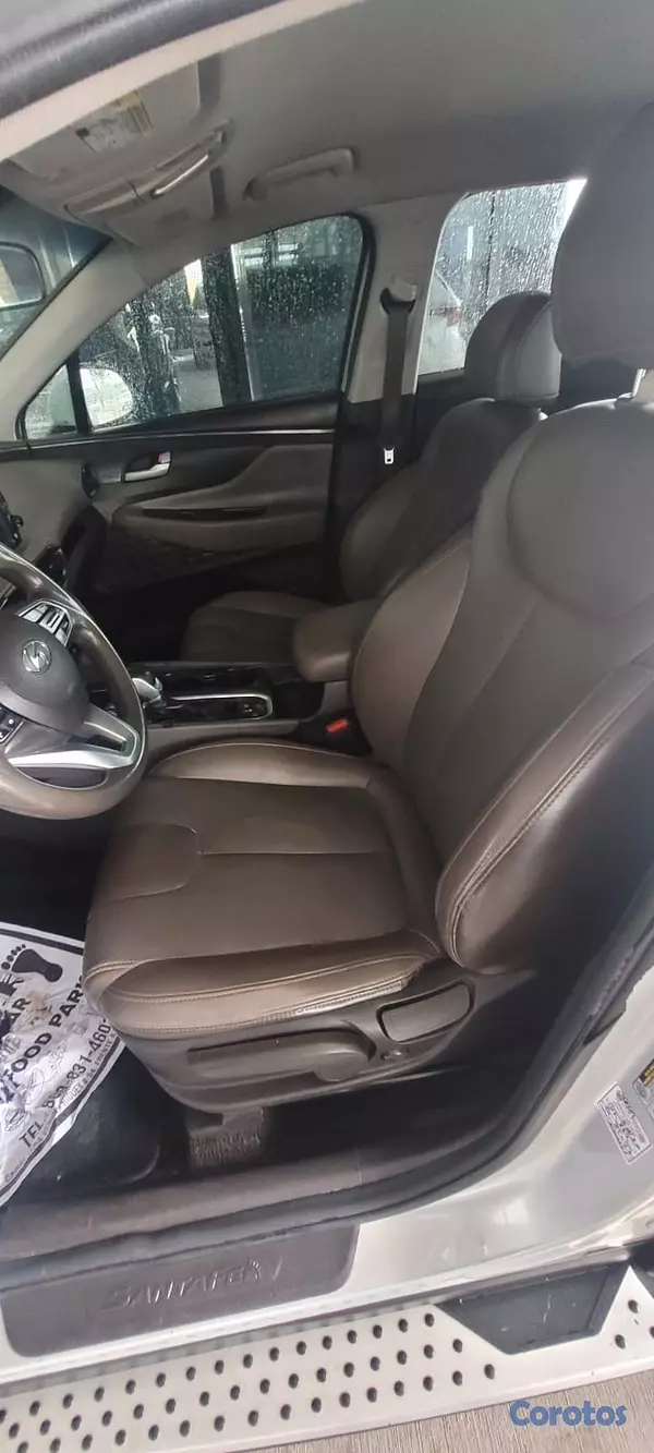 jeepetas y camionetas - HYUNDAI SANTA FE SE 2019 motor DOCH impecable  16