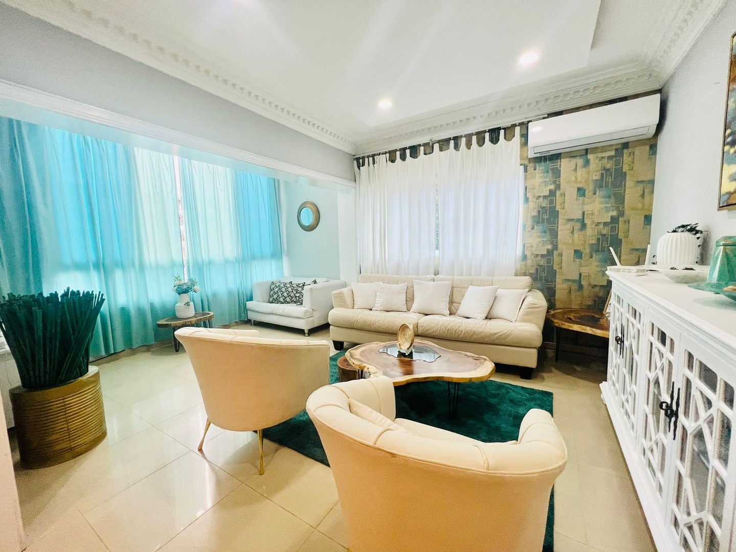 apartamentos - El Millón📍Vendo apto. Con: 149 mtos. 124 de apto. 3H, 2B, 2P/Lineales 3