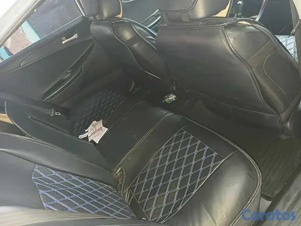 carros - hiunday y20 2014 2